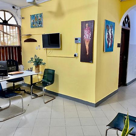 Kelele Square Bed and Breakfast Zanzibar Buitenkant foto