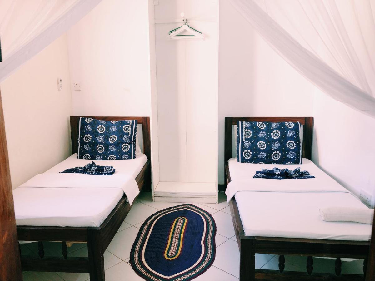 Kelele Square Bed and Breakfast Zanzibar Buitenkant foto