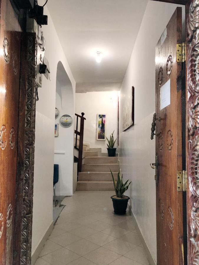 Kelele Square Bed and Breakfast Zanzibar Buitenkant foto